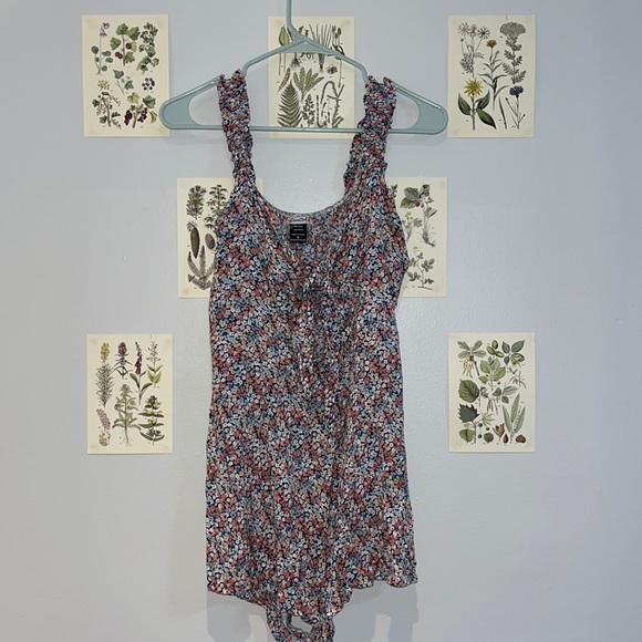 Cute Floral Print Cutout Romper - Picture 1 of 5